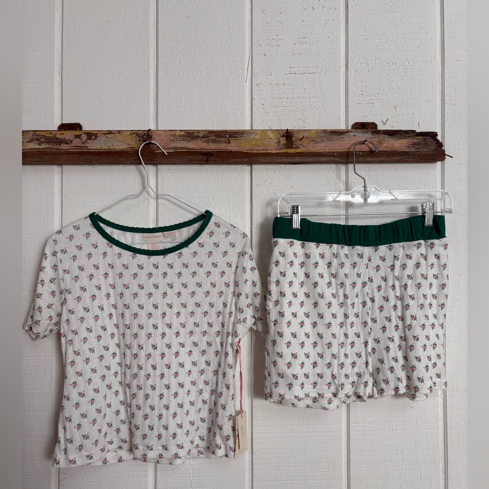 Cozy Floral Short Pajama Set with Green Trim